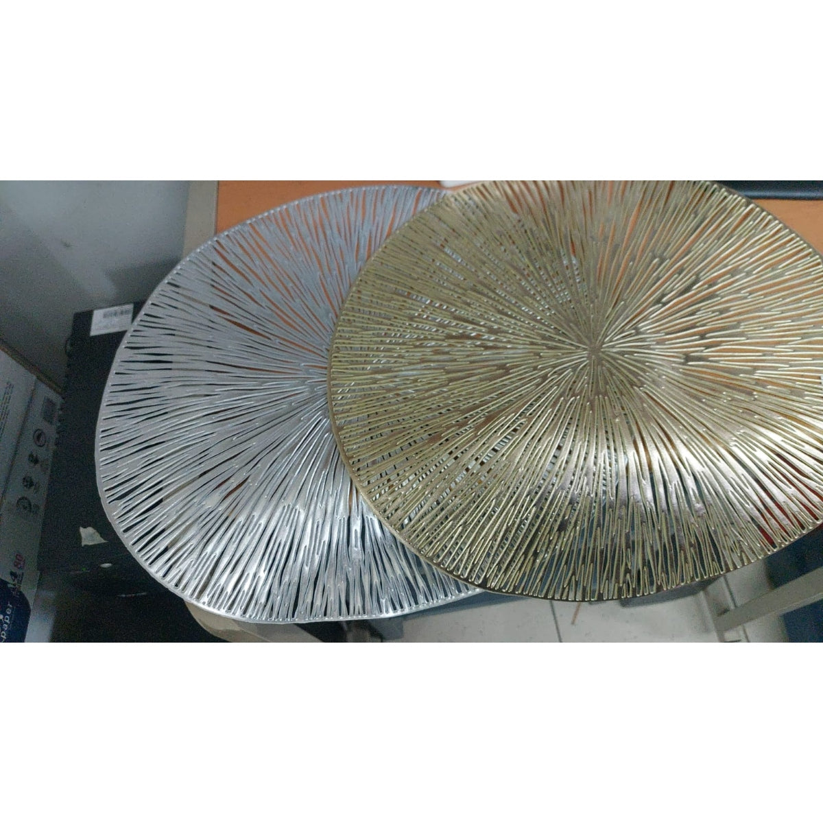 Round Golden or Silver Table Placemat 38 cm