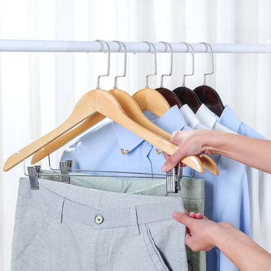 Light Color Wooden Hanger with Clips
