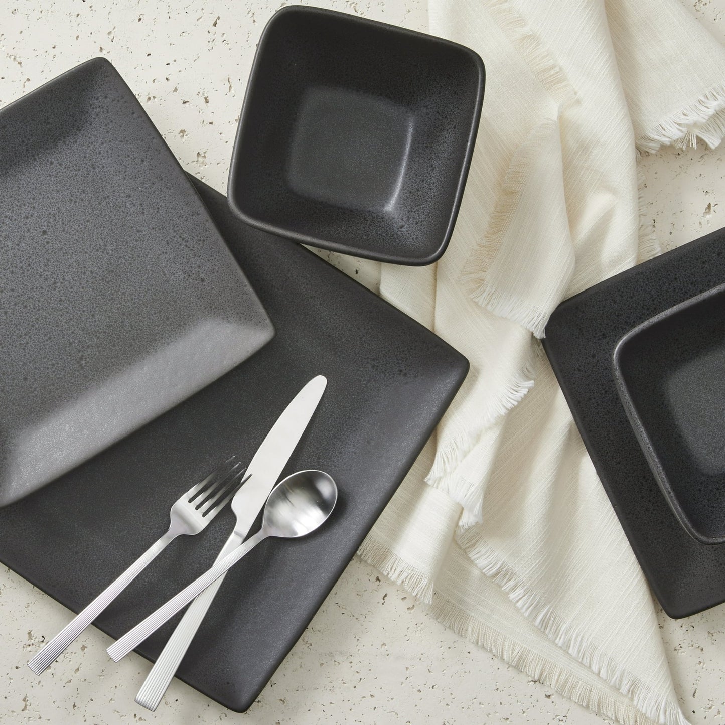 Dosthoff Dark Gray Square-Shaped Dinner Plate 27 cm