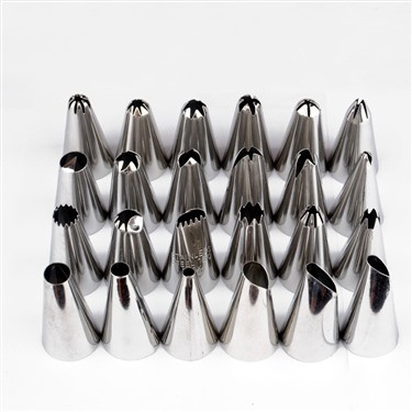 Decorating Tip Set of 24 for Piping Bags - Lunaz Shop