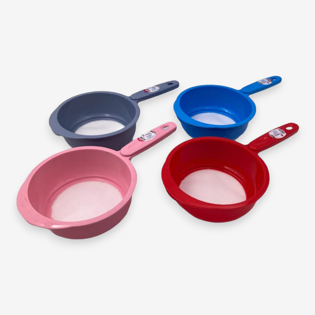 Plastic Strainer with Long Handle 17cm Diameter - Lunaz Shop