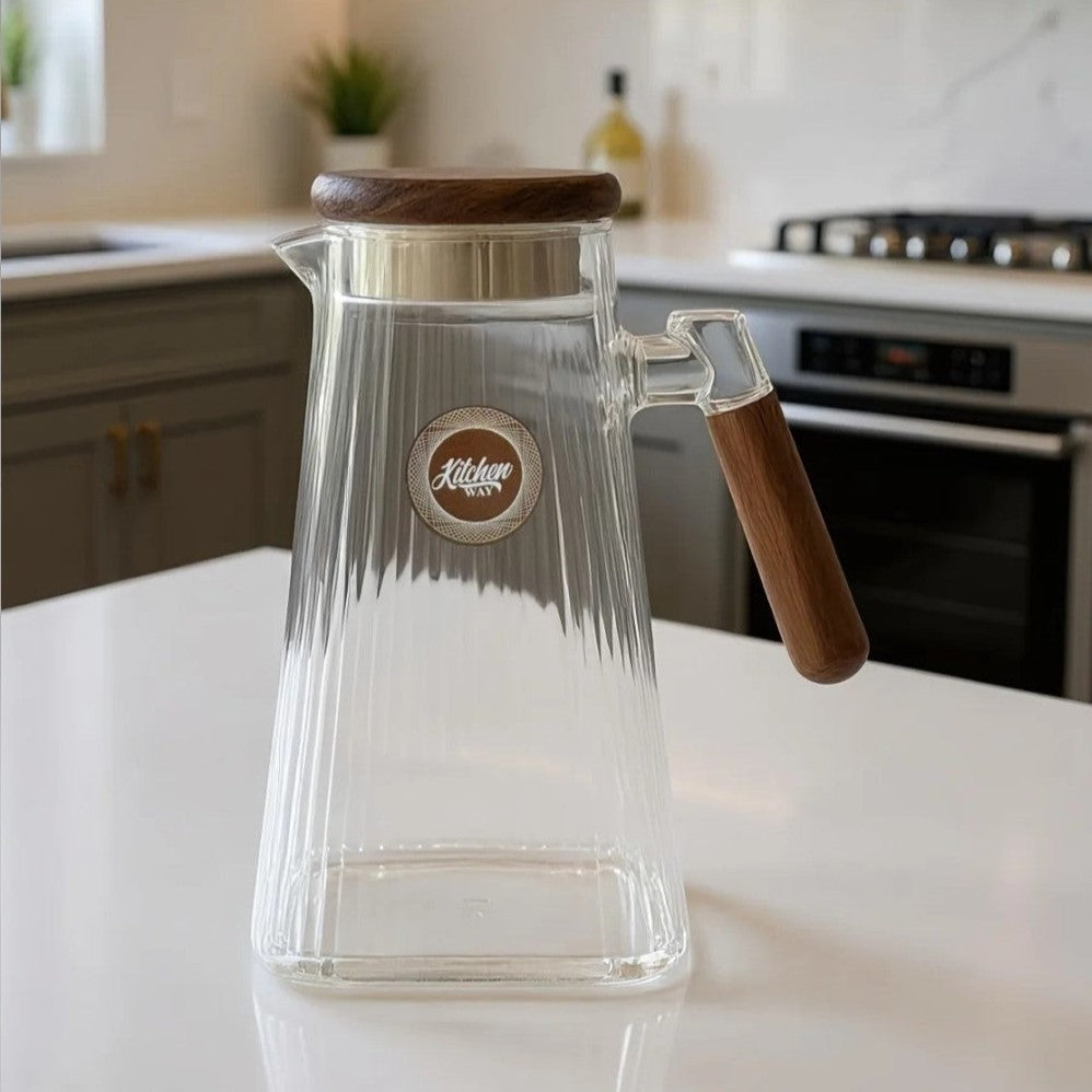 High Quality 2L Glass Pitcher w Wood Handle and Cover