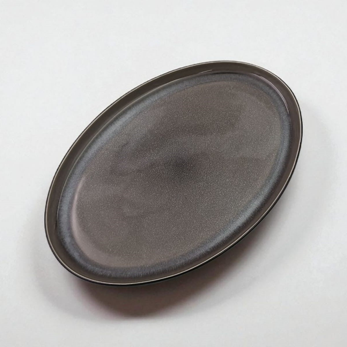 Dosthoff Glazed Oval Plate with Mat Black exterior 29.5 cm