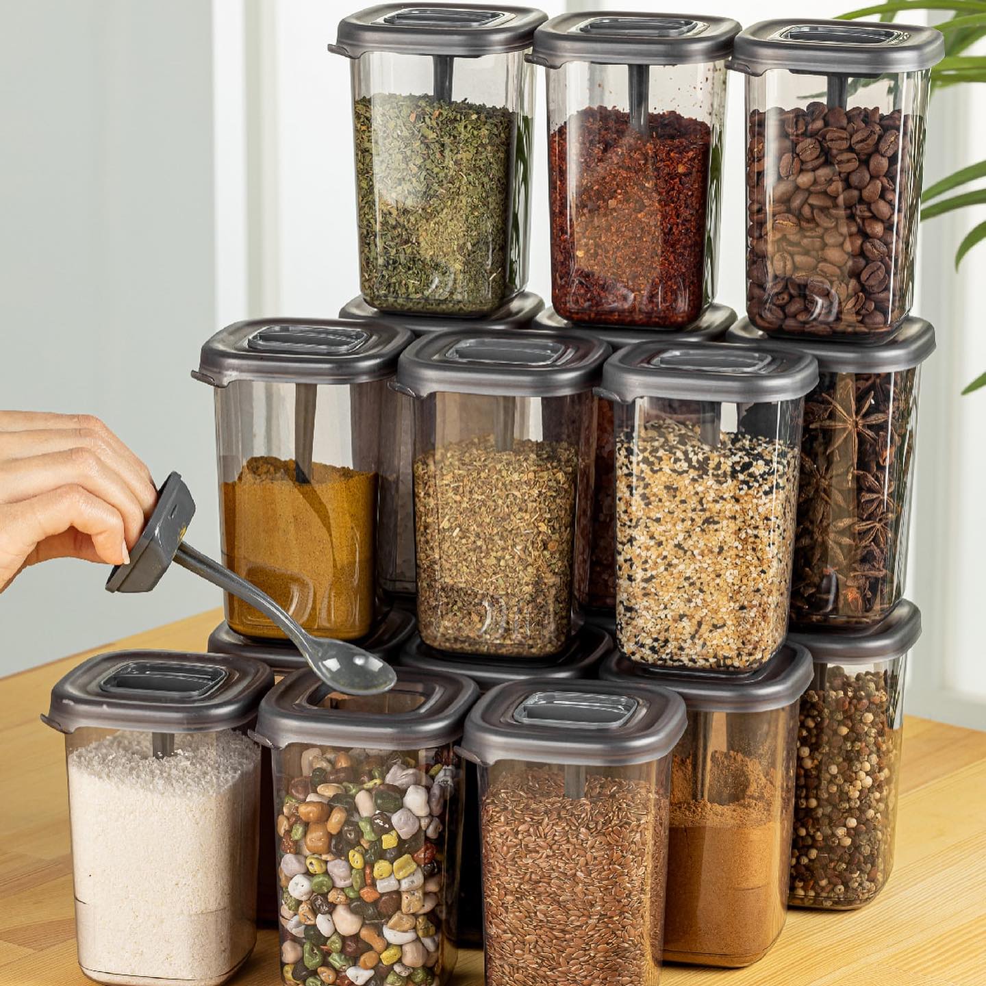 450 ml Spice Container with Spoon