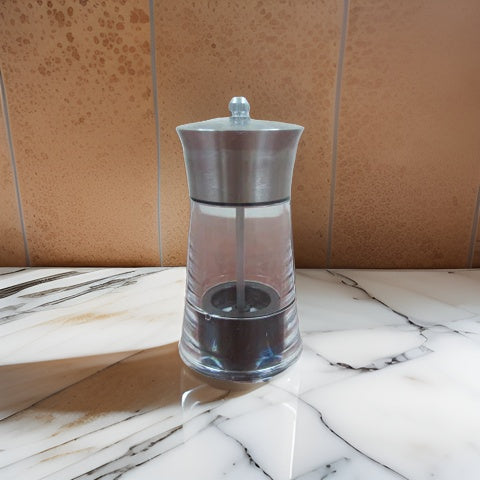 Acrylic with stainless pepper grinder - Lunaz Shop
