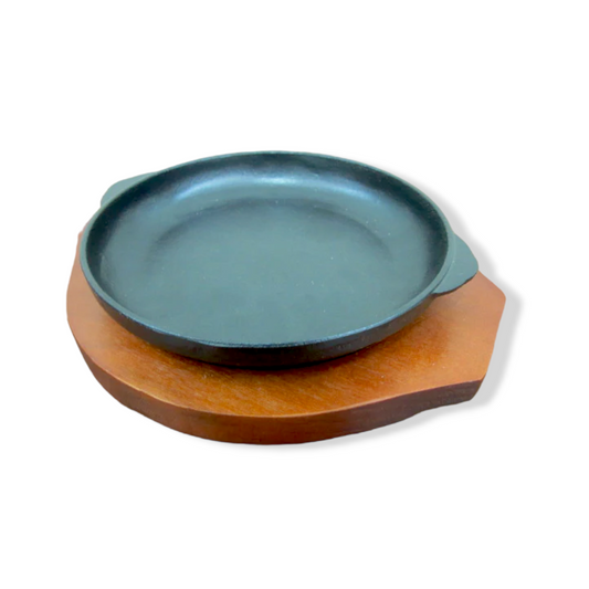 Round sizzling platter with wooden base - Lunaz Shop
