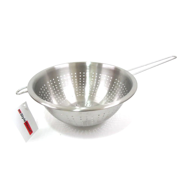 Stainless Steel punching strainer; 22 cm - Lunaz Shop