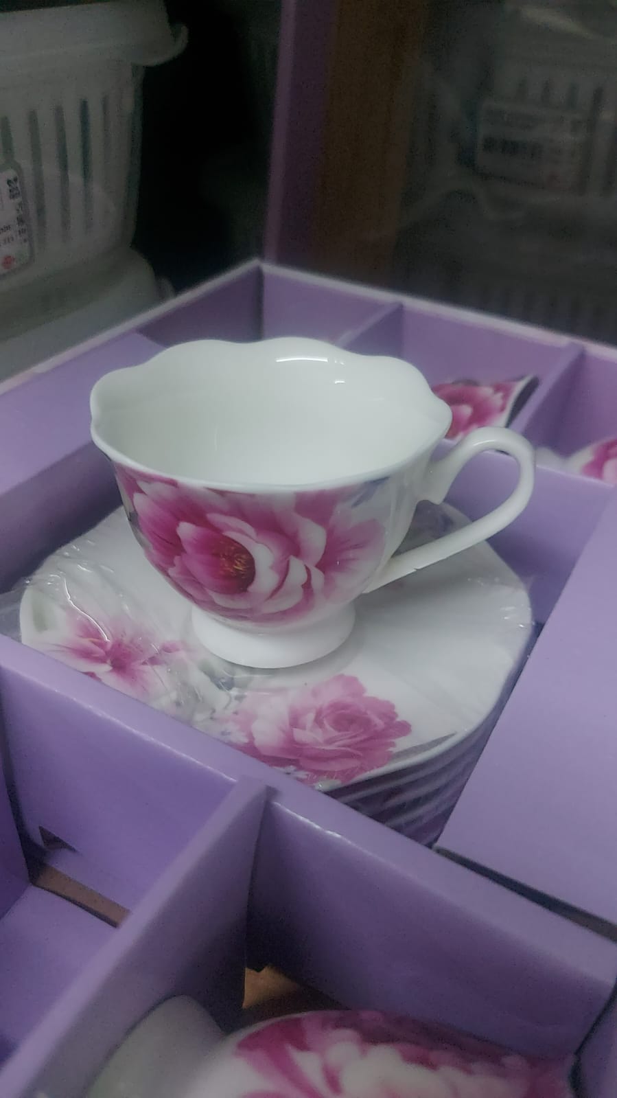 Floral Coffee Cups and Saucers x6